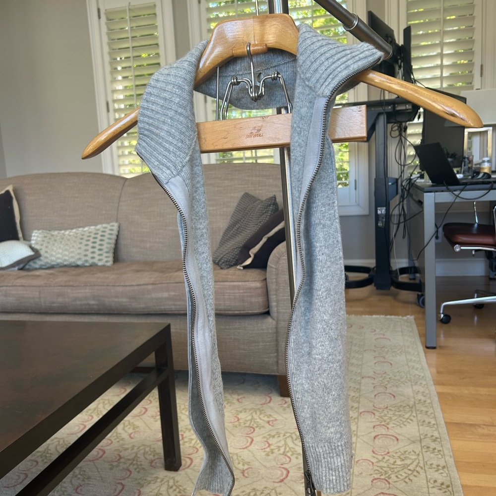 Veronica Beard Black and Gray Herringbone Blazer - Picture 6 of 7